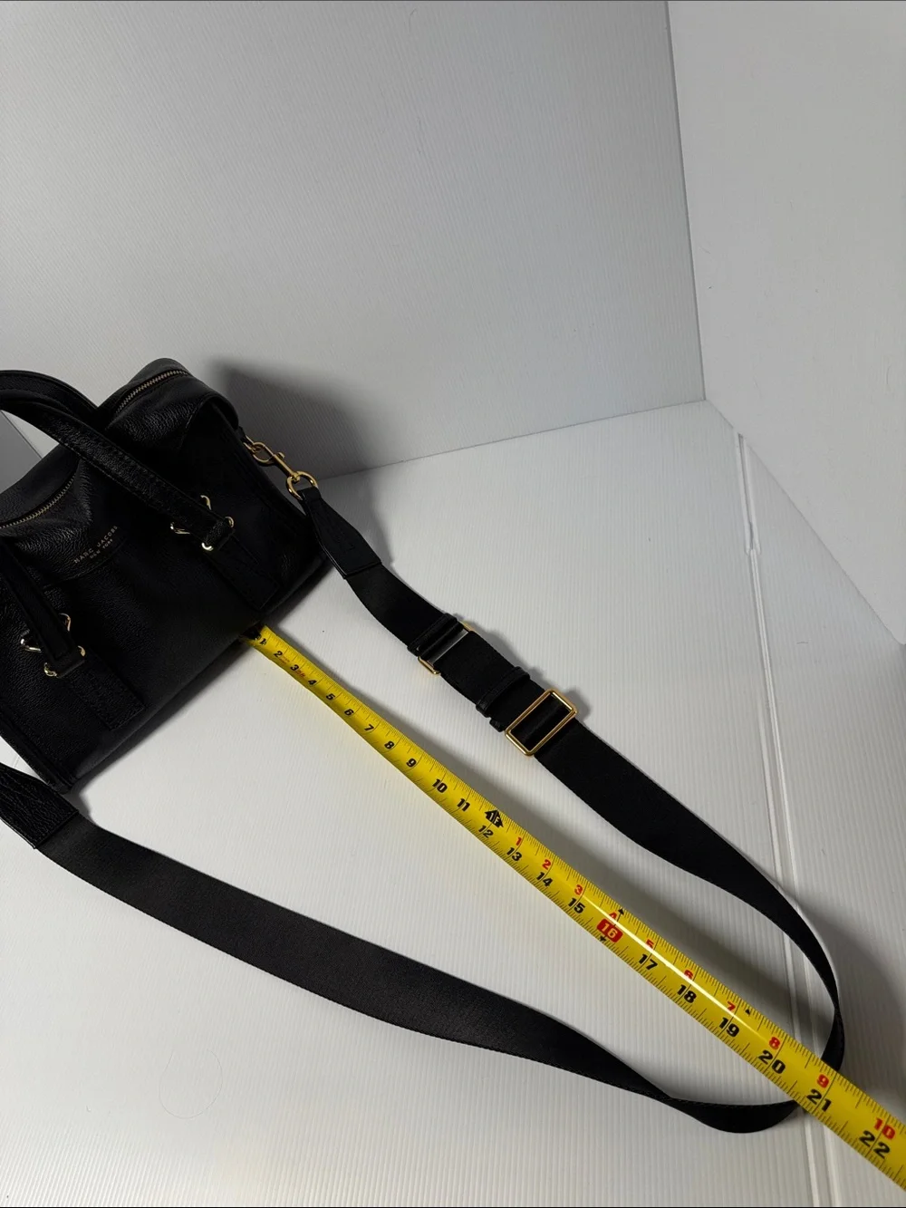 MARC JACOBS Wellington Black Pebbled Leather Satchel Crossbody Gold Hardware